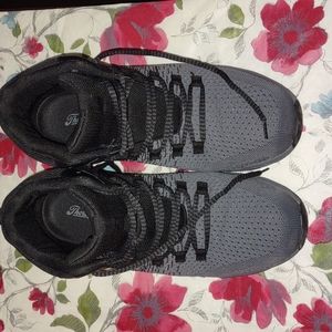 Thorogood composite toe boots size 11w